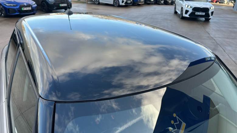 MINI Hatchback 1.5 Cooper Classic 5dr Auto Petrol Hatchback